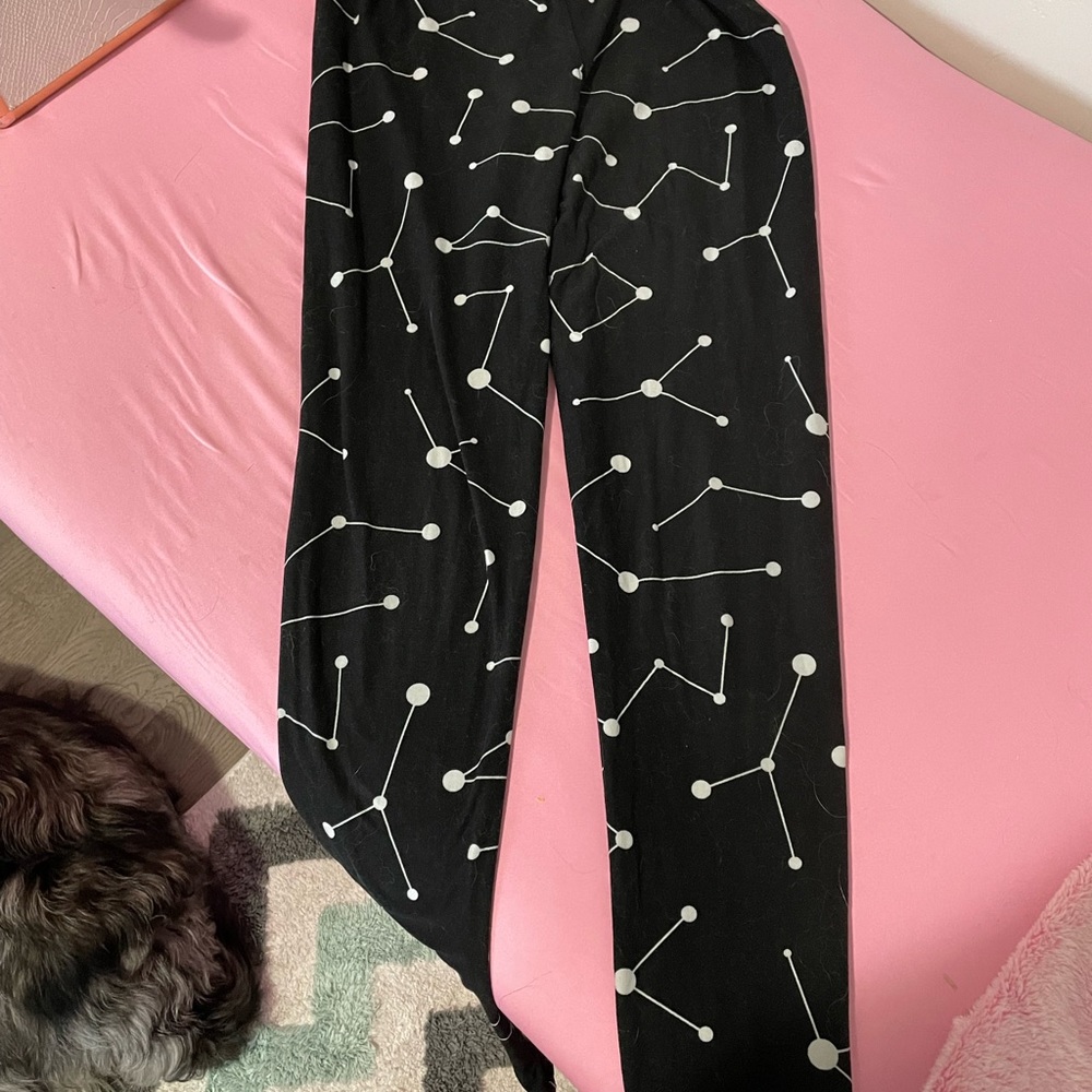 Agnes and Dora leggings